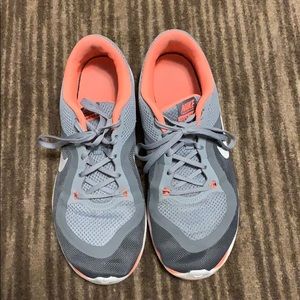 Nike training shoes size 8